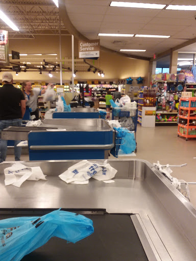 Grocery Store «Food Lion», reviews and photos, 5901 E Oak Island Dr, Oak Island, NC 28465, USA