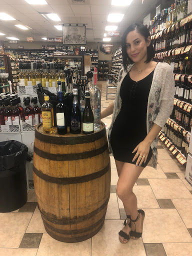 Liquor Store «Liquor & Wine Warehouse», reviews and photos, 1720 Eastchester Rd, Bronx, NY 10461, USA