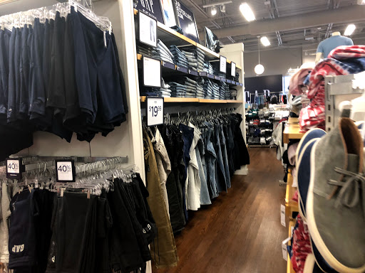 Clothing Store «Gap», reviews and photos, 18511 Outlet Blvd, Chesterfield, MO 63005, USA