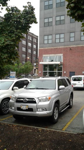 Tattoo Shop «The Ink Link Tattoo Co.», reviews and photos, 512 S 13th St, Omaha, NE 68102, USA