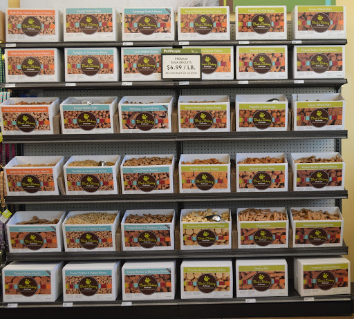 Pet Supply Store «PetPeople», reviews and photos, 2830 Fishinger Rd, Columbus, OH 43221, USA