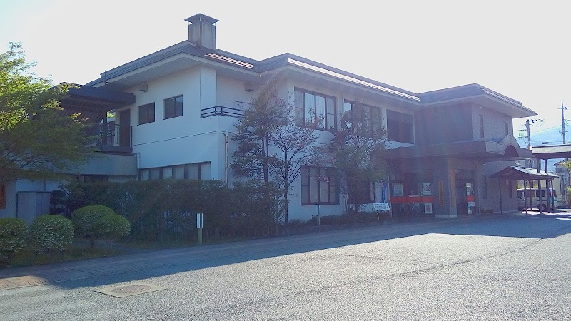 富士川町 地域健康福祉センター