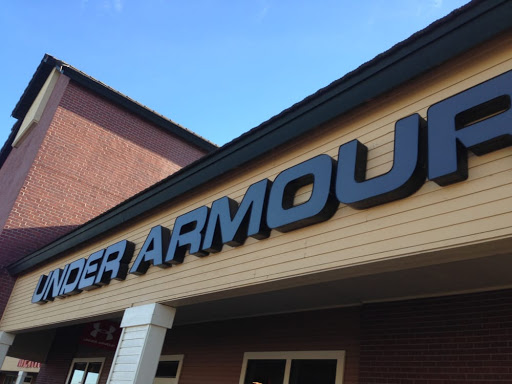 Clothing Store «Under Armour Factory House», reviews and photos, 321 Nut Tree Rd #232, Vacaville, CA 95687, USA