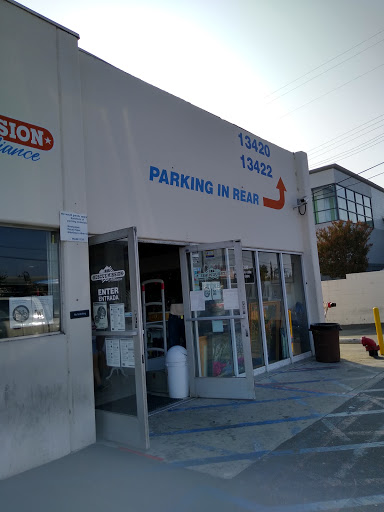 Thrift Store «Super Thrift Store Rescue Mission», reviews and photos, 13422 Saticoy St, North Hollywood, CA 91605, USA