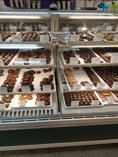 Grocery Store «Horrocks Market», reviews and photos, 4455 Breton Rd SE, Kentwood, MI 49508, USA