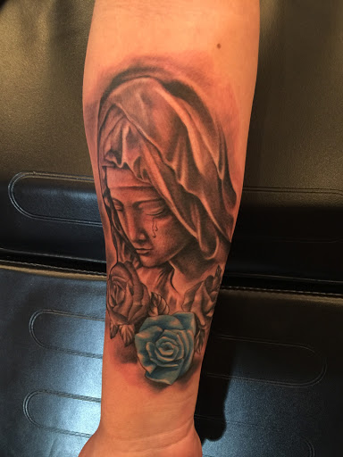 Explore body marker tattoo ideas, creative tattoo ideas in Coral Springs, available at Salvation Tattoo Lounge Coral Springs