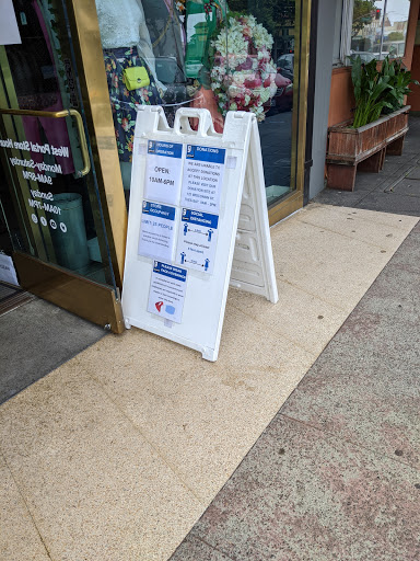 Thrift Store «Goodwill Boutique», reviews and photos, 61 W Portal Ave, San Francisco, CA 94127, USA