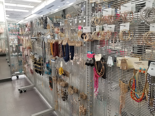 Clothing Store «Burlington Coat Factory», reviews and photos, 2543 Webster Ave, Bronx, NY 10458, USA