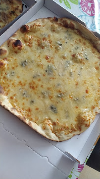 Plats et boissons du Pizzas à emporter Le Kiosque à Pizzas à Essômes-sur-Marne - n°4