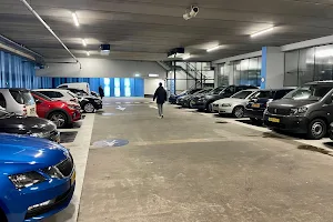 Phoenix Garage Parking Delft image