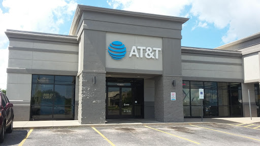 Shopping Mall «Town & Country Shopping Center», reviews and photos, 2615 N Kansas Expy, Springfield, MO 65803, USA