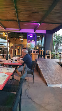 Atmosphère du Restaurant L'Ane Rouge à Saint-Cyprien - n°9