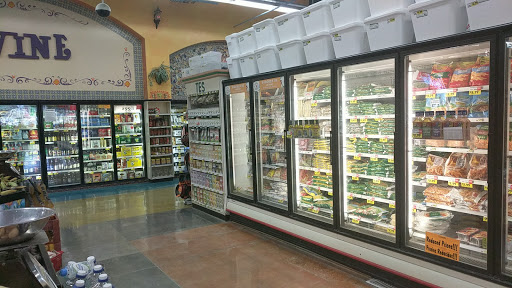 Supermarket «Vallarta Supermarkets», reviews and photos, 19725 Vanowen St, Winnetka, CA 91306, USA