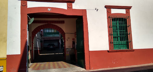 Estacionamiento Altamirano
