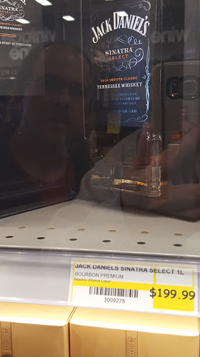 Liquor Store «Liquor Barn», reviews and photos, 1705 N Dixie Hwy #100, Elizabethtown, KY 42701, USA