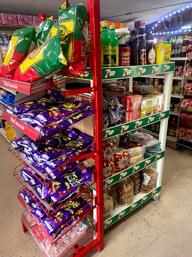 Grocery Store «Parkview Market», reviews and photos, 515 S Cardinal Ave, Stockton, CA 95215, USA