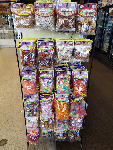 Home Goods Store «Puffys Smoke Shop», reviews and photos, 621 S Collins St, Plant City, FL 33563, USA