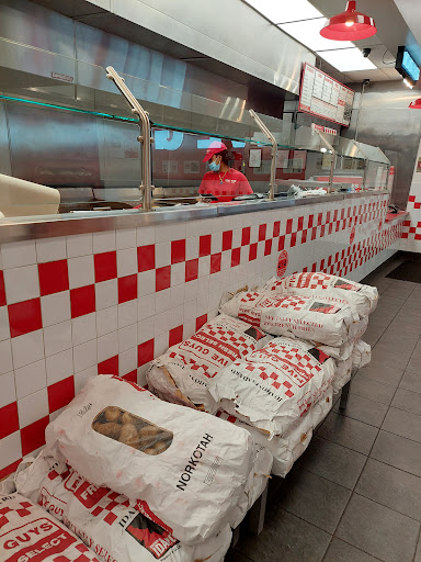 Five Guys image 6