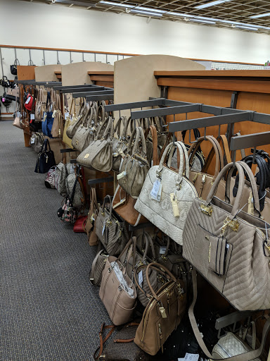 Clothing Store «Burlington Coat Factory», reviews and photos, 500 E Aurora Rd, Macedonia, OH 44056, USA