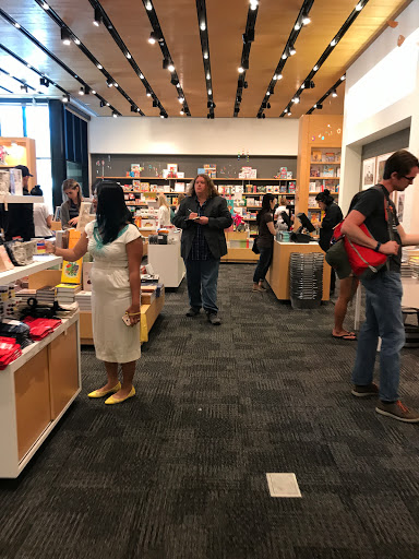 Gift Shop «SFMOMA Museum Store», reviews and photos, 151 3rd St, San Francisco, CA 94103, USA