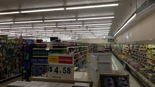 Grocery Store «Ingles Market», reviews and photos, 406 S Broad St, New Tazewell, TN 37825, USA