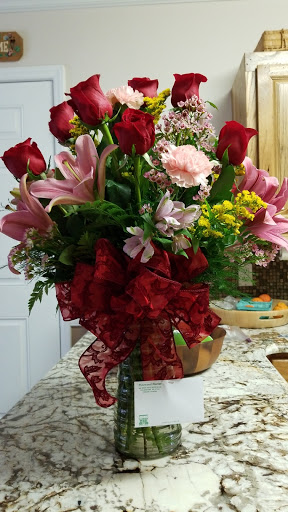 Florist «Pinewood Florist», reviews and photos, 308 W New Hope Rd, Goldsboro, NC 27534, USA