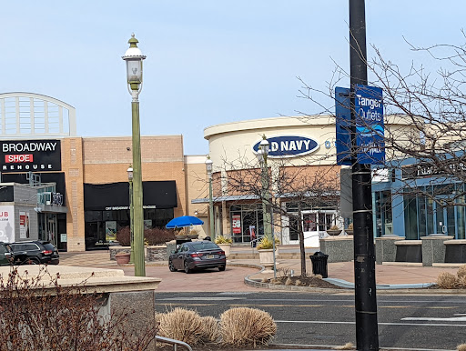 Clothing Store «Old Navy», reviews and photos, 119 N Michigan Ave, Atlantic City, NJ 08401, USA