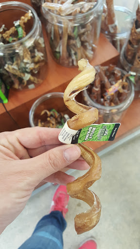 Pet Supply Store «Pet Food Express», reviews and photos, 9153 W Olympic Blvd, Beverly Hills, CA 90212, USA