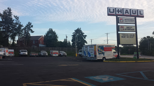 Truck Rental Agency «U-Haul Moving & Storage of Roxborough», reviews and photos, 8300 Ridge Ave, Philadelphia, PA 19128, USA