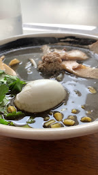 Photo n°75 de Dosanko Larmen à Paris ()