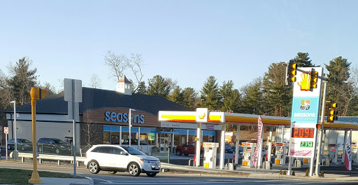 Seasons Corner Market, 7 Main St, Lakeville, MA 02347, USA, 