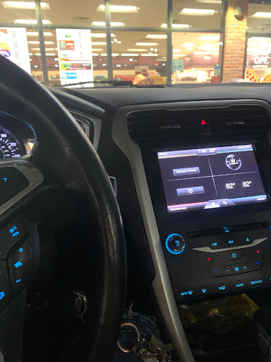 Liquor Store «Route 31 Pantry & Liquor», reviews and photos, 531 S 8th St, West Dundee, IL 60118, USA