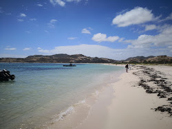 Le Embouchure beach'in fotoğrafı uçurumlarla desteklenmiş