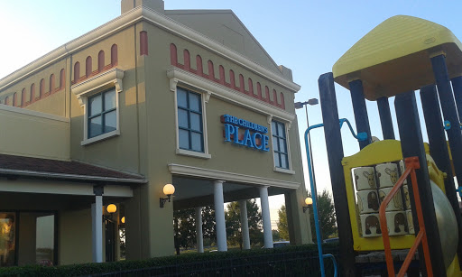 Lebanon Outlet Marketplace, 1 Outlet Village Blvd, Lebanon, TN 37090, USA, 