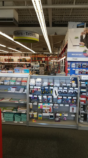 Office Supply Store «Staples», reviews and photos, 933 Montgomery Ave, Narberth, PA 19072, USA
