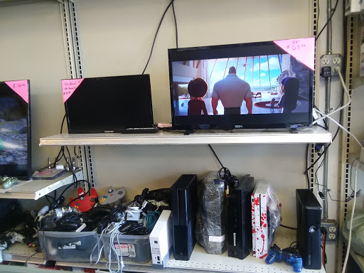 Pawn Shop «Hendersonville Pawn», reviews and photos, 1317 7th Ave E, Hendersonville, NC 28792, USA