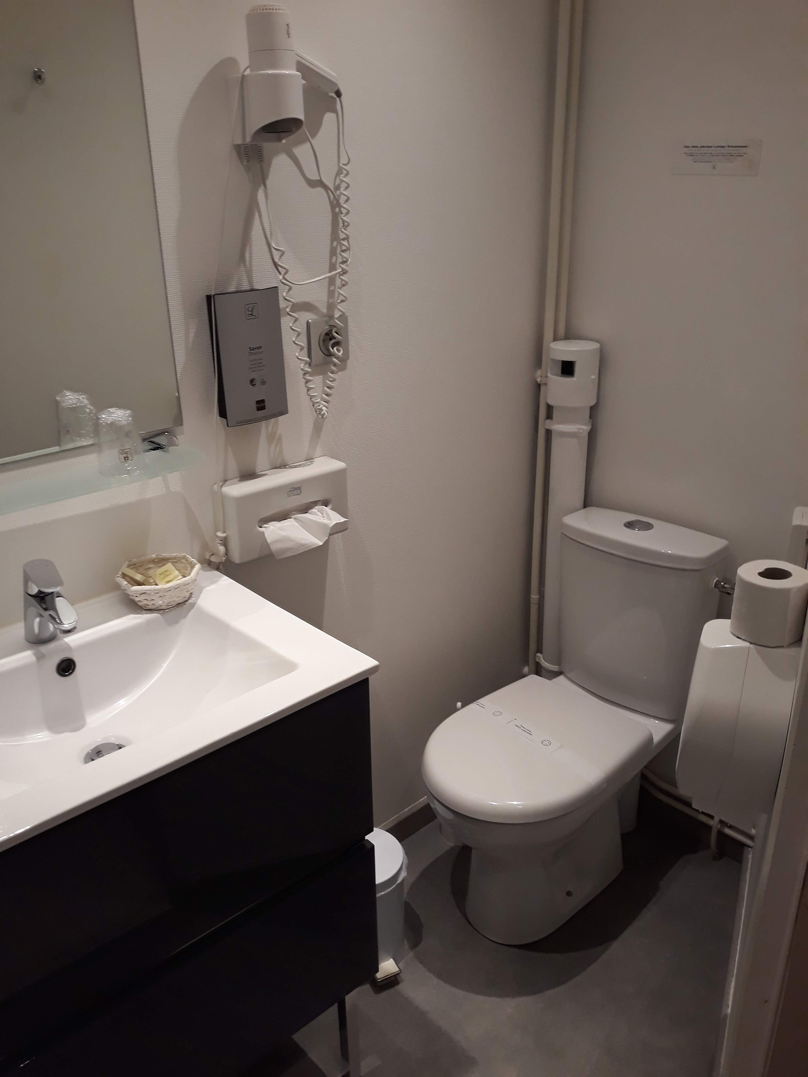 Photo n° 10 de l'avis de Roukmuth.i fait le 12/07/2017 à 20:18