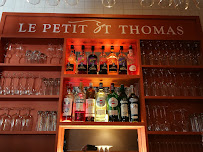 Atmosphère du Restaurant Le Petit St Thomas à La Garnache - n°10