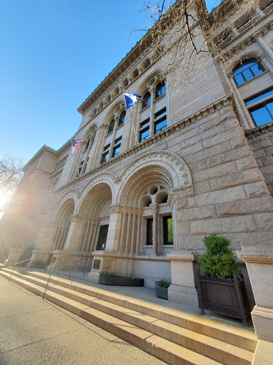 Book Store «Newberry Bookstore», reviews and photos, 60 W Walton St, Chicago, IL 60610, USA