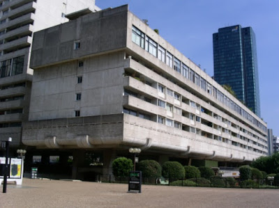 Dentiste la Defense Dr Marine GESTIN - Endodontie à Courbevoie