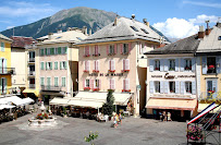 Extérieur du Logis Hôtel - Restaurant de la Mairie à Embrun - n°10