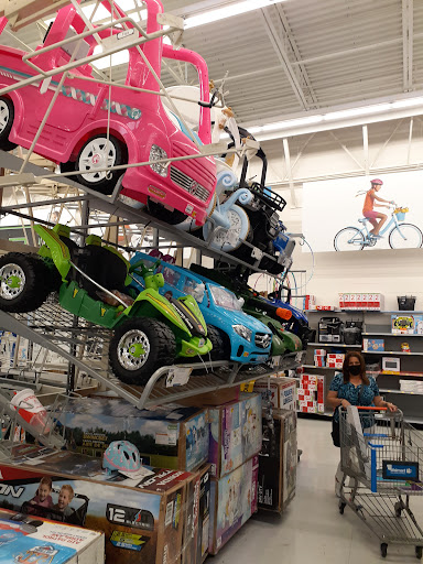 Department Store «Walmart Supercenter», reviews and photos, 9300 NW 77th Ave, Hialeah Gardens, FL 33016, USA