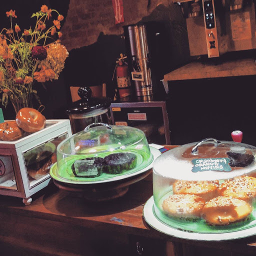 Coffee Shop «The Creme Coffee House», reviews and photos, 109 E 2nd St, Owensboro, KY 42303, USA