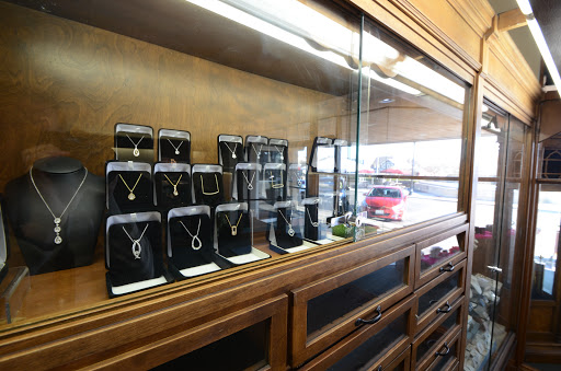 Jeweler «Stones Jewelry», reviews and photos, 107 W Front St, Wheaton, IL 60187, USA