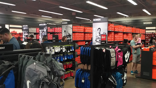 Sporting Goods Store «Nike Factory Store», reviews and photos, 6800 N 95th Ave #590, Glendale, AZ 85301, USA