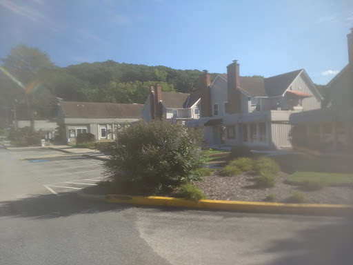 Shopping Mall «Stevenson Village Shopping Center», reviews and photos, 10415 Stevenson Rd, Stevenson, MD 21153, USA