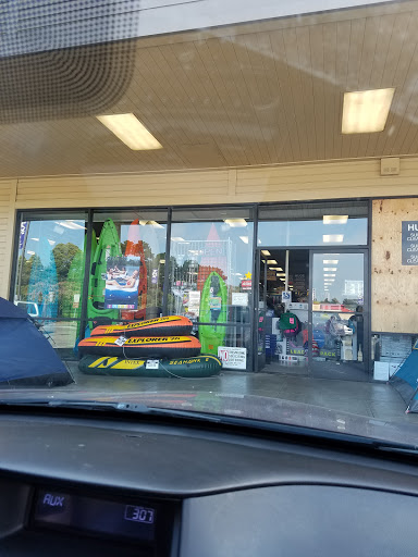 Sporting Goods Store «Big 5 Sporting Goods», reviews and photos, 3240 Broadway St, Eureka, CA 95501, USA