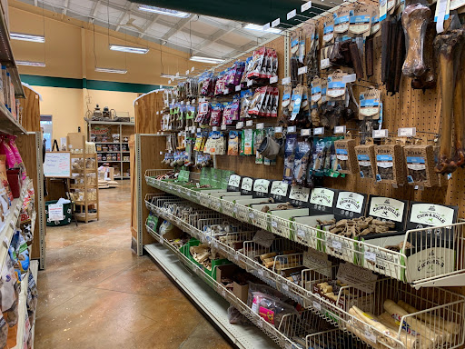 Garden Center «Western Reserve Farm Cooperative», reviews and photos, 12285 Ravenna Rd, Chardon, OH 44024, USA
