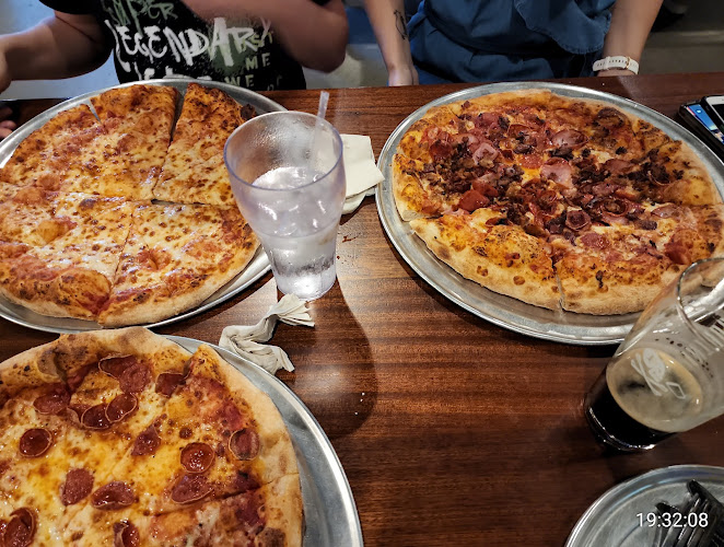 #2 best pizza place in Round Rock - Pinthouse Pizza