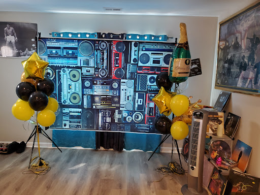 Wedding Bakery «Tip Top Cake Shop», reviews and photos, 601 Williams Ave, Easley, SC 29640, USA